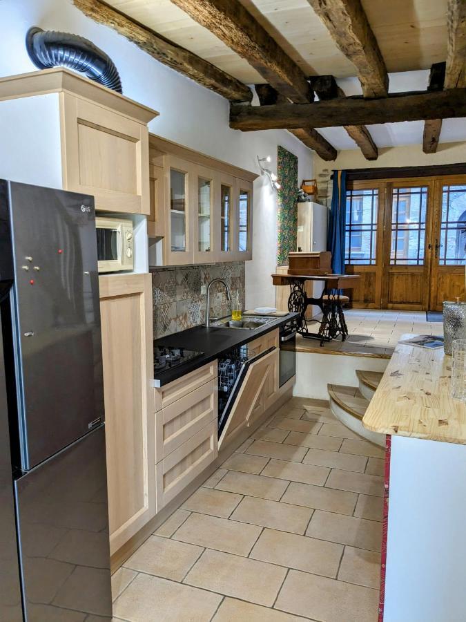 Villa Le Quatorze, Au Coeur De Najac Esterno foto